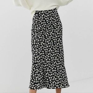 ASOS DESIGN daisy print maxi skirt